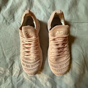 APL Techloom Wave Sneaker - excellent condition!